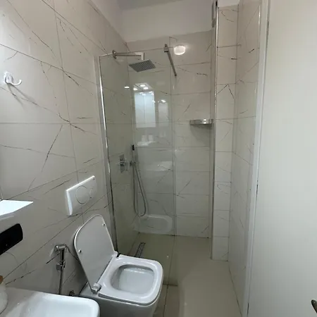 Elois Seaview Apartman Shëngjin