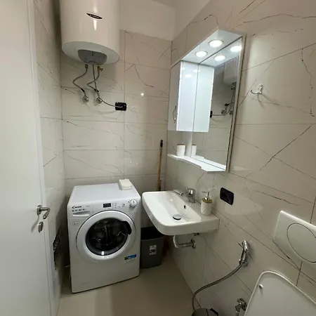アパート Elois Seaview Apartment,
